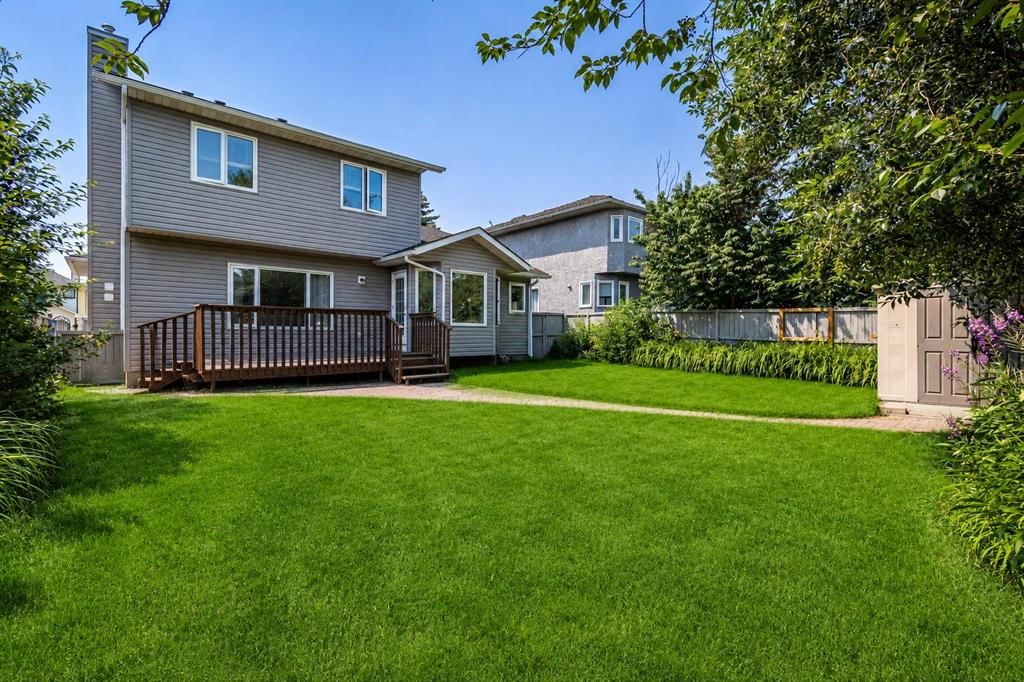 136 Harvest Hills Drive NE, Calgary — photo 2 of 31