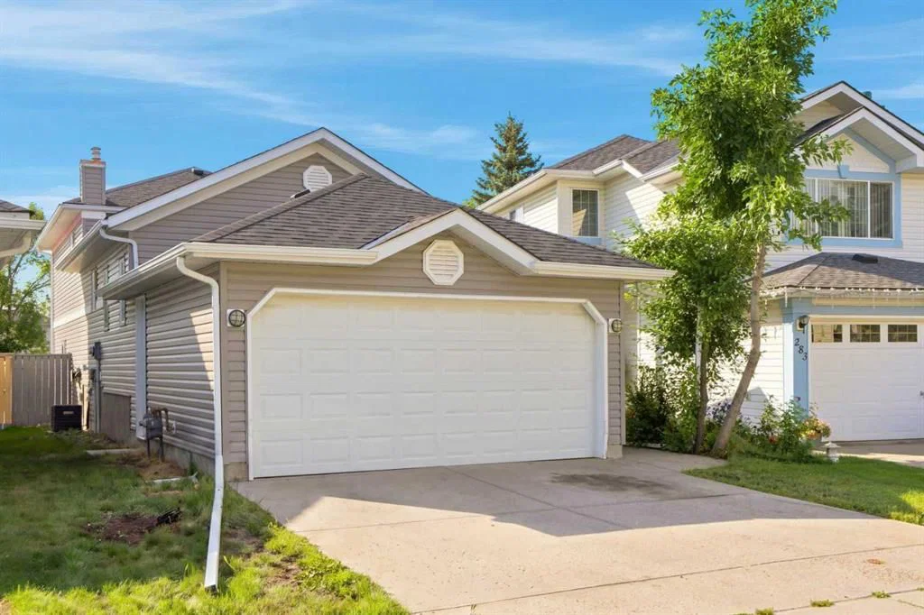 279 Coral Springs Circle NE, Calgary — photo 2 of 50