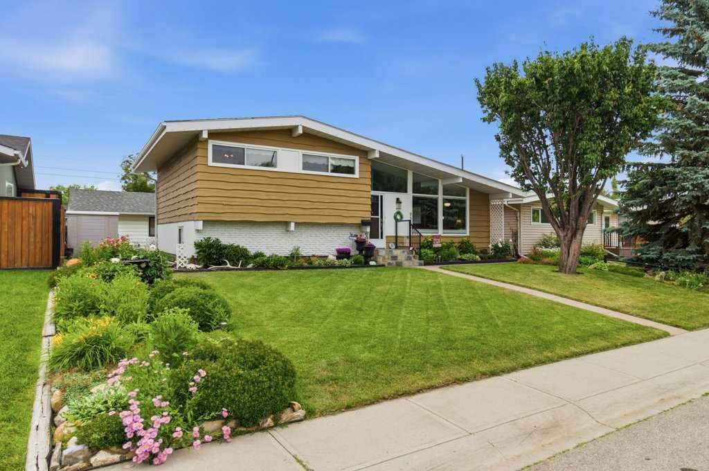 9511 Academy Drive SE, Calgary — photo 2 of 50