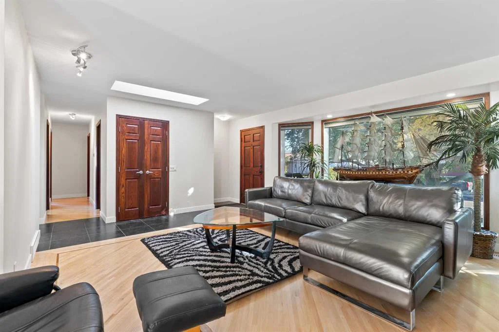 436 Attica Drive SE, Calgary — photo 3 of 49