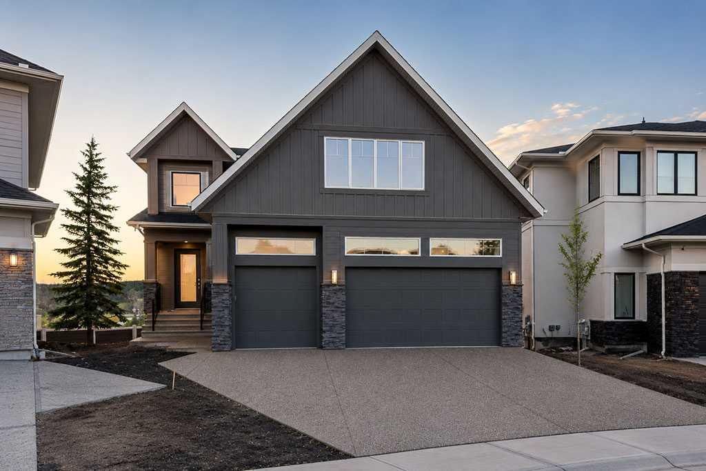 460 Discovery Place SW, Calgary — main listing photo