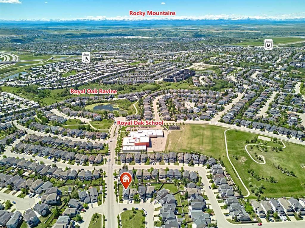 153 Royal Birch Bay NW, Calgary — photo 2 of 38
