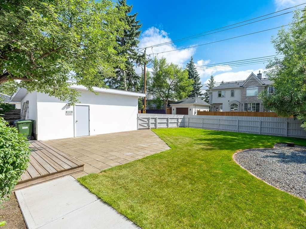 6312 Elbow Drive SW, Calgary — photo 5 of 33