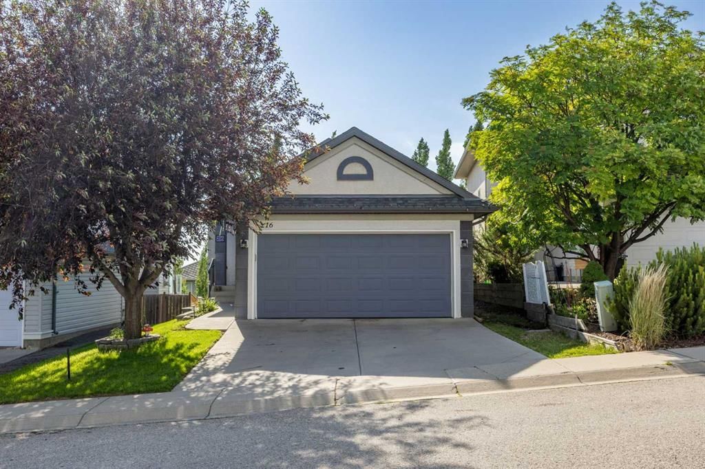 216 Tuscany Ridge View NW, Calgary — main listing photo