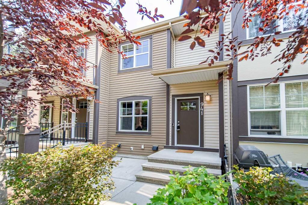 941 Mckenzie Towne Manor SE, Calgary — main listing photo