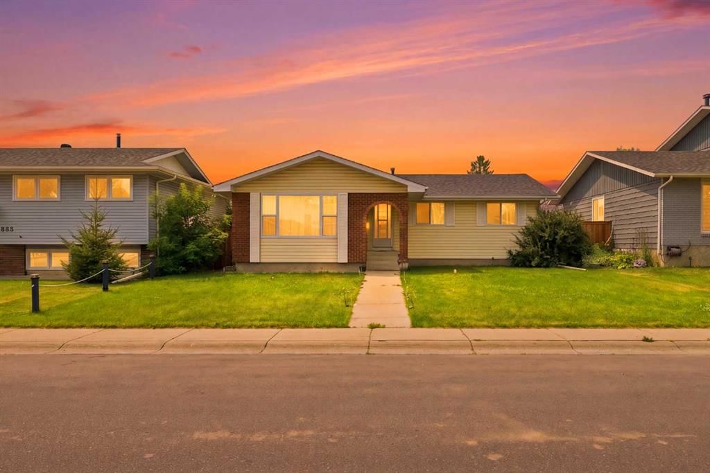 619 Whiteridge Road NE, Calgary — main listing photo