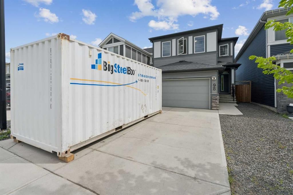 98 Seton Road SE, Calgary — photo 2 of 43