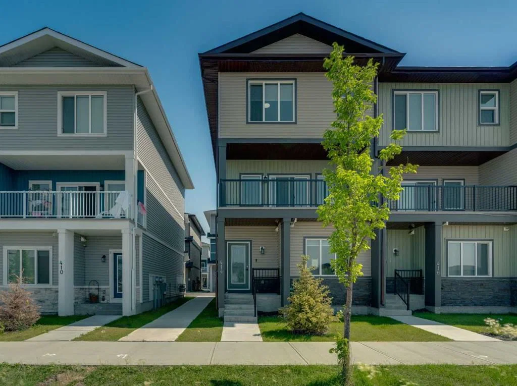 414 Corner Meadows Square NE, Calgary — main listing photo