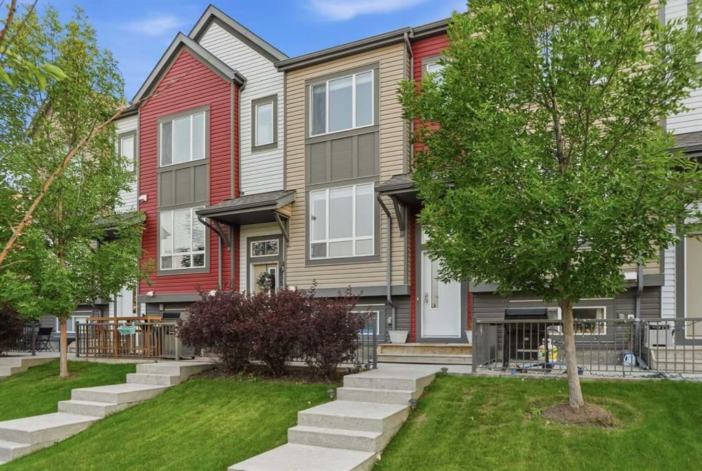 656 Copperpond Boulevard SE, Calgary — photo 2 of 43