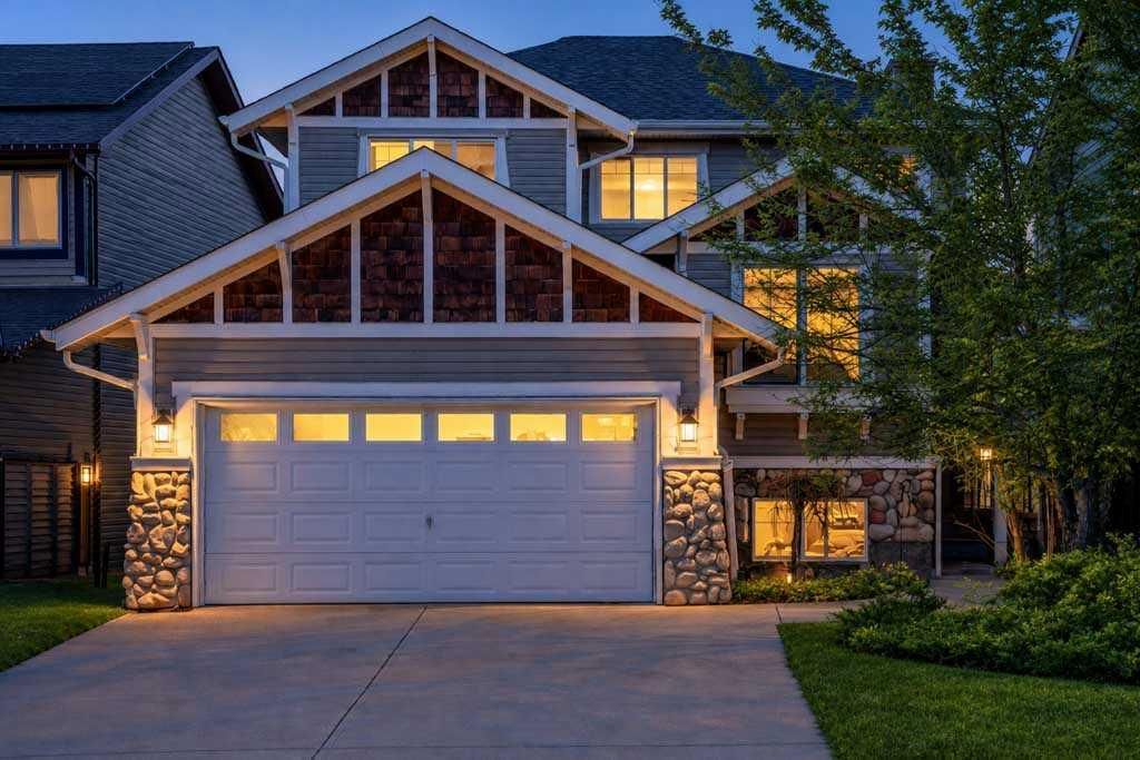 40 Cougar Ridge Heights SW, Calgary — main listing photo