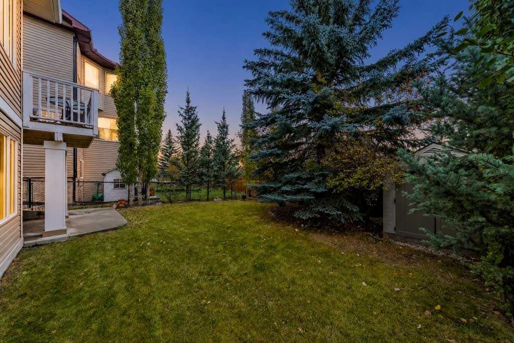 40 Cougar Ridge Heights SW, Calgary — photo 3 of 50
