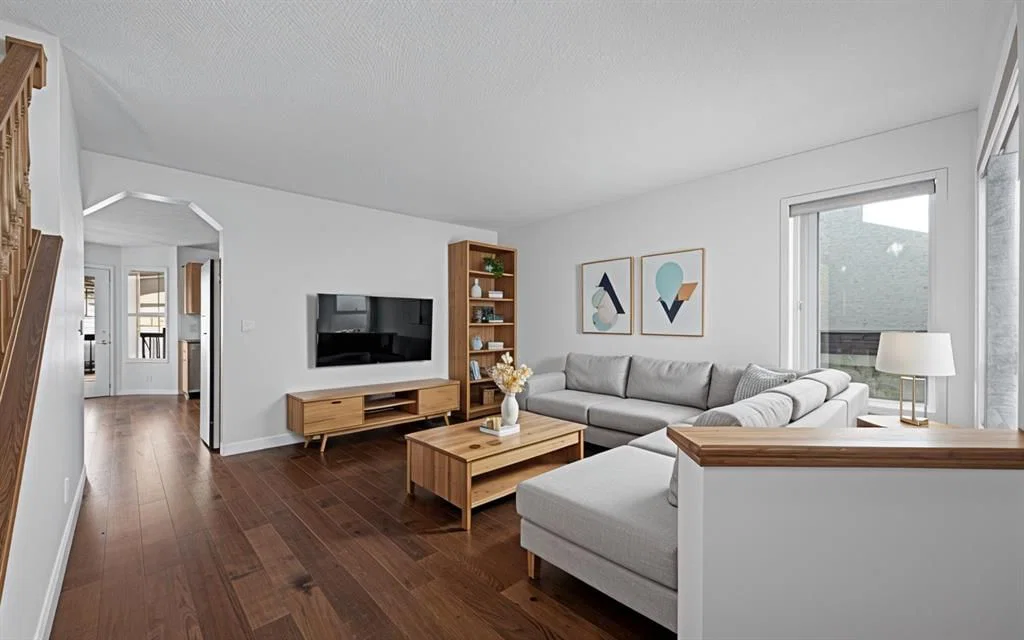 182 Coventry Close NE, Calgary — photo 2 of 38