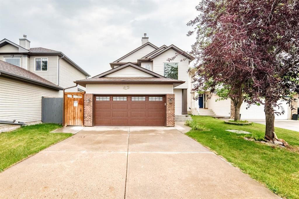 262 Coventry Court NE, Calgary — main listing photo
