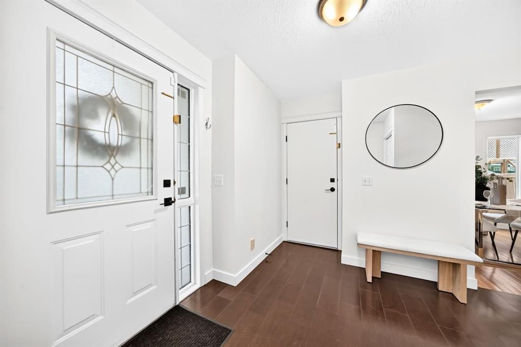 262 Coventry Court NE, Calgary — photo 3 of 38