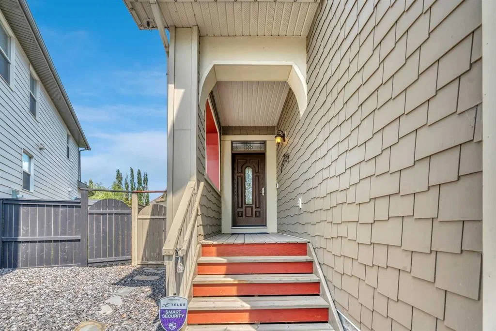 331 Mahogany Court SE, Calgary — photo 2 of 46
