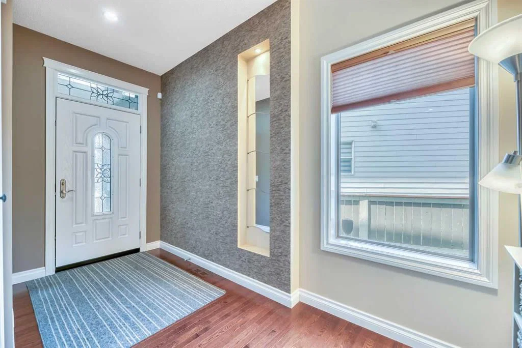 331 Mahogany Court SE, Calgary — photo 3 of 46