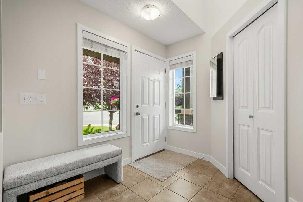 13061 Coventry Hills Way NE, Calgary — photo 4 of 47