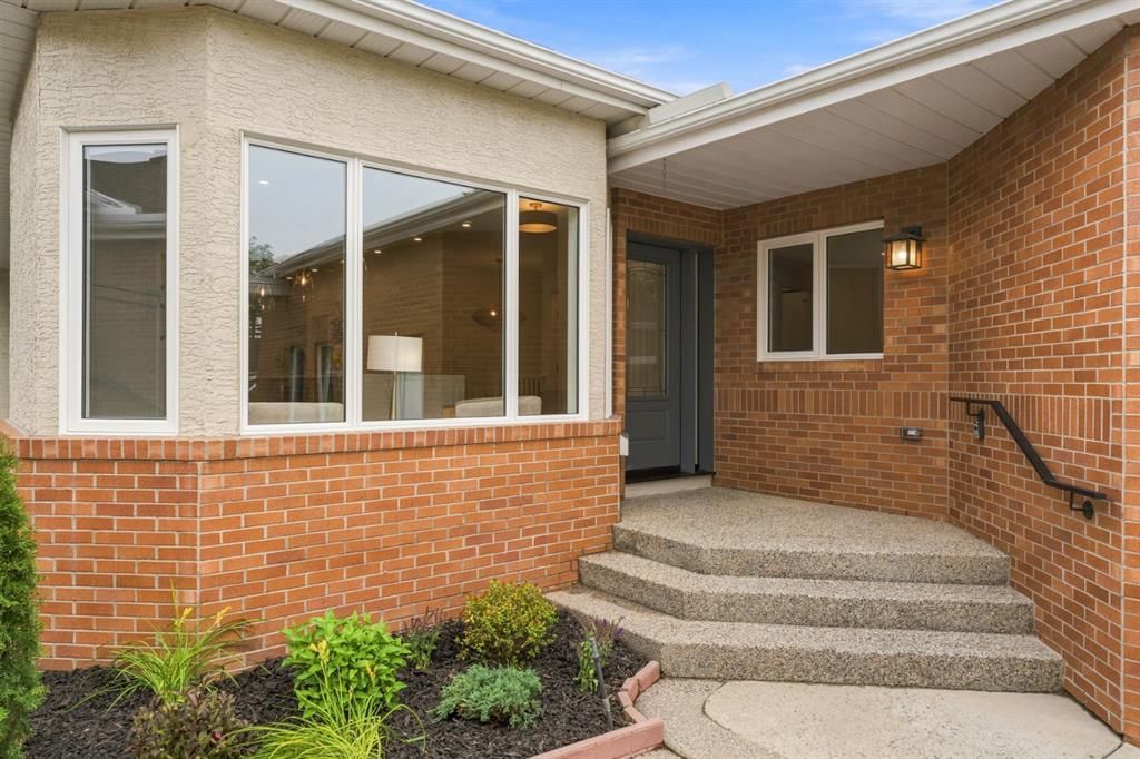 12 Prominence Point SW, Calgary — photo 2 of 48