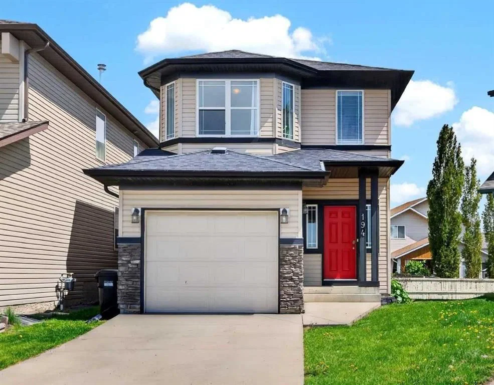 194 Everoak Gardens SW, Calgary — main listing photo