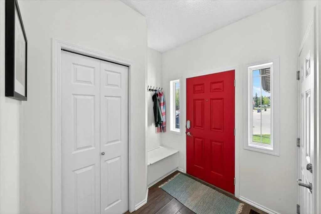 194 Everoak Gardens SW, Calgary — photo 2 of 45