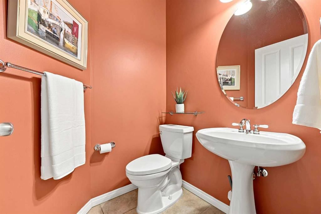 56 Wentworth Landing SW, Calgary — photo 4 of 37