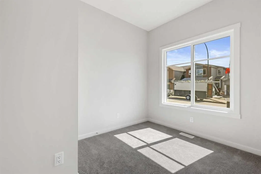 36 Heartwood Lane SE, Calgary — photo 3 of 44
