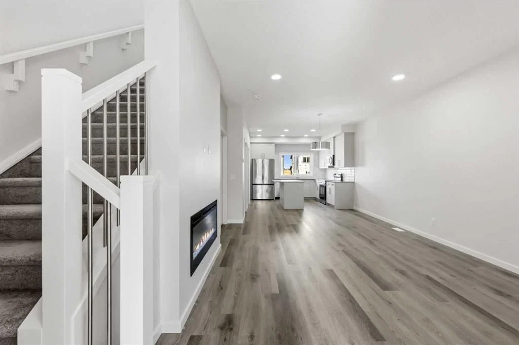 36 Heartwood Lane SE, Calgary — photo 5 of 44