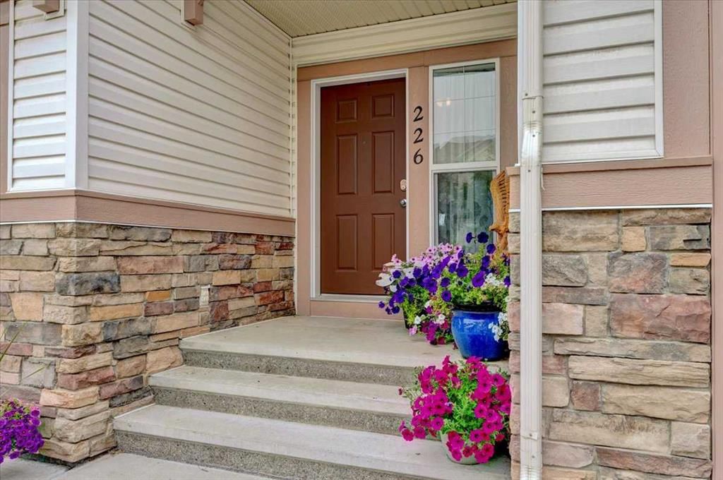 226 Sunset Point, Cochrane — photo 4 of 47