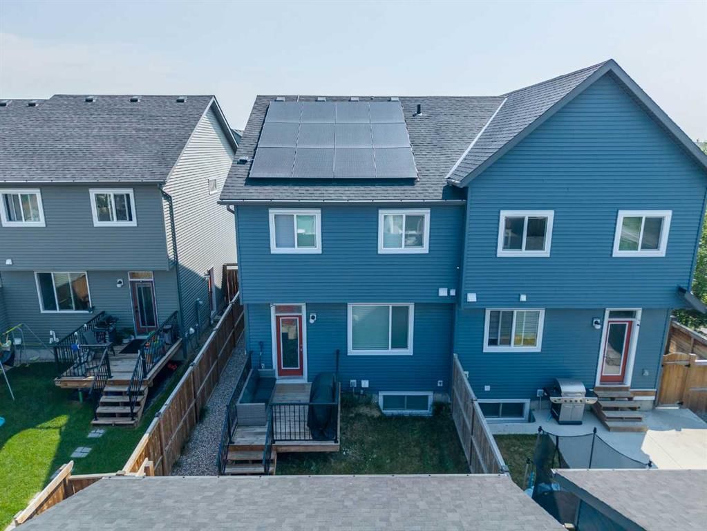 105 Highview Gate SE, Airdrie — photo 2 of 39