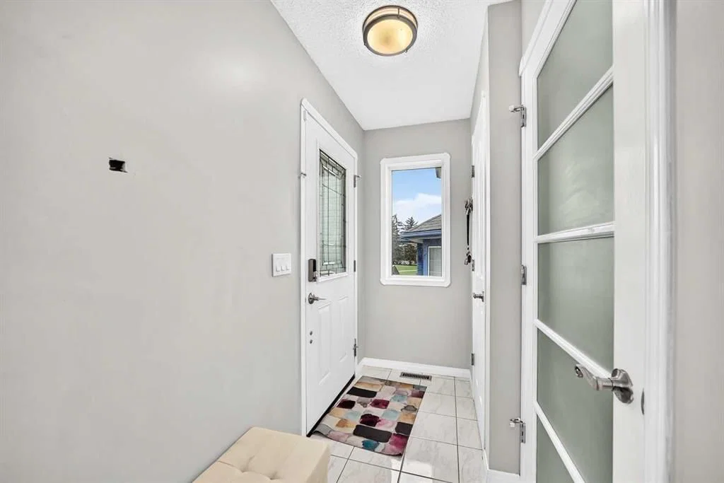 125 Appleburn Close SE, Calgary — photo 2 of 19