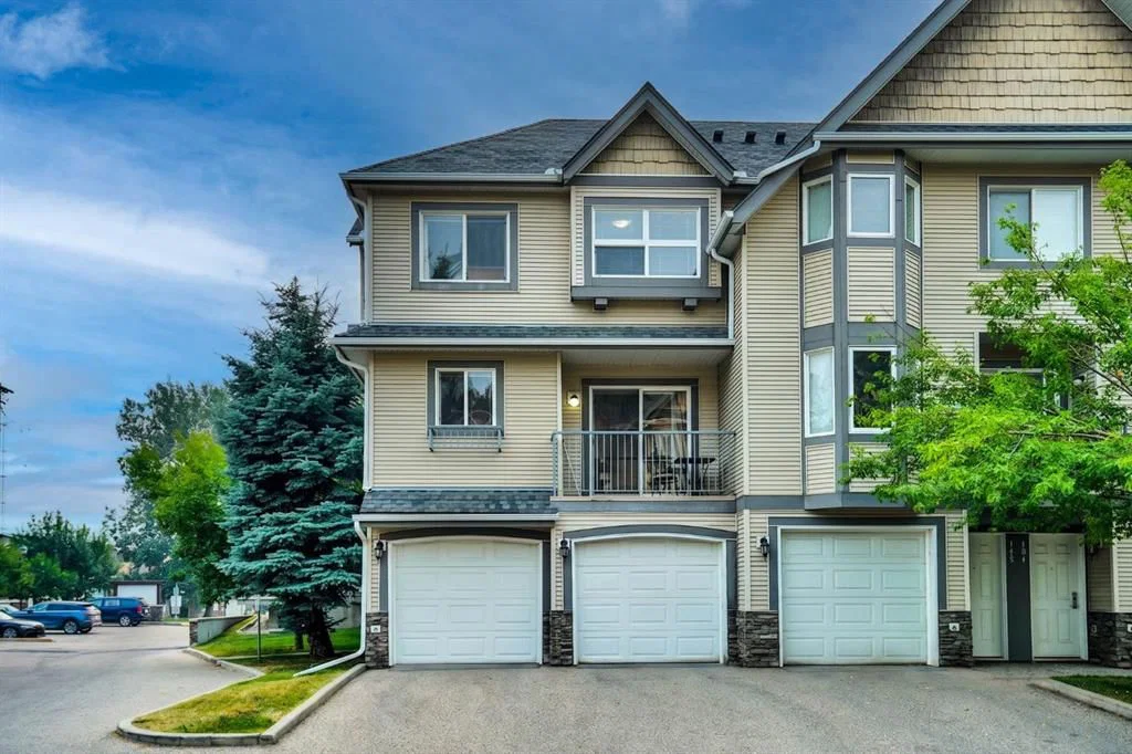 199 Cedarwood Lane SW, Calgary — main listing photo
