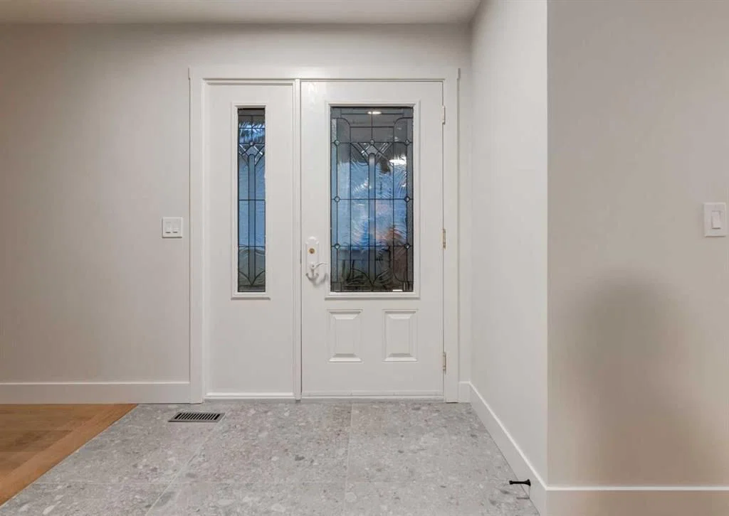 6460 Silver Ridge Way NW, Calgary — photo 2 of 50