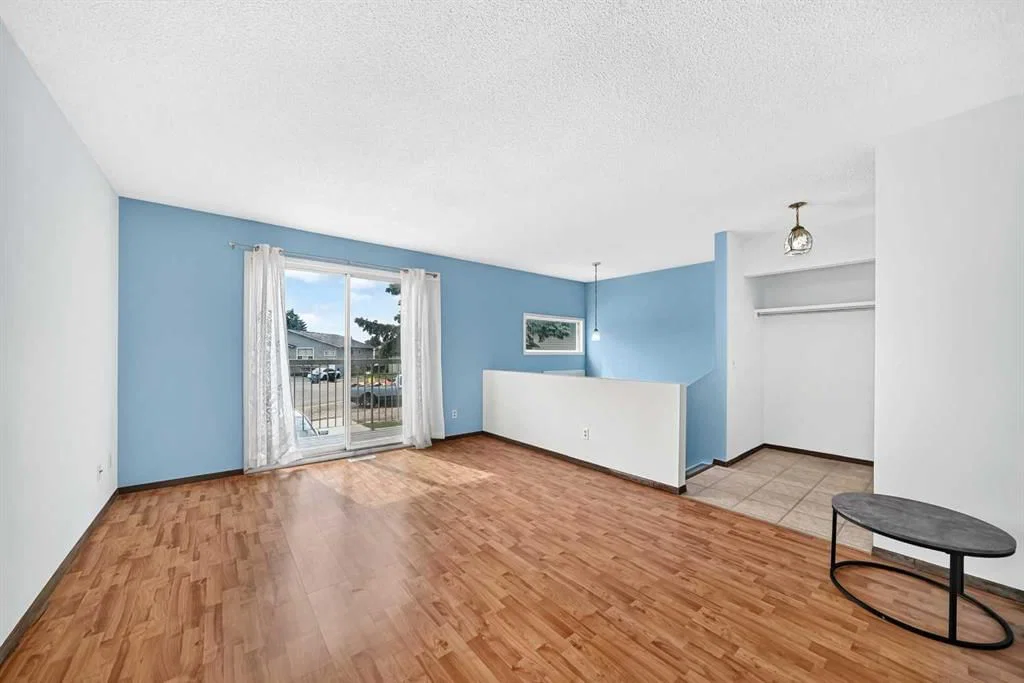 148 Fonda Drive SE, Calgary — photo 5 of 49