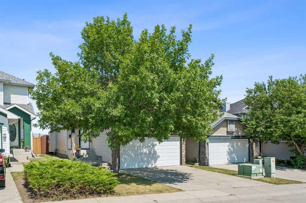 150 Hidden Hills Terrace NW, Calgary — photo 2 of 39
