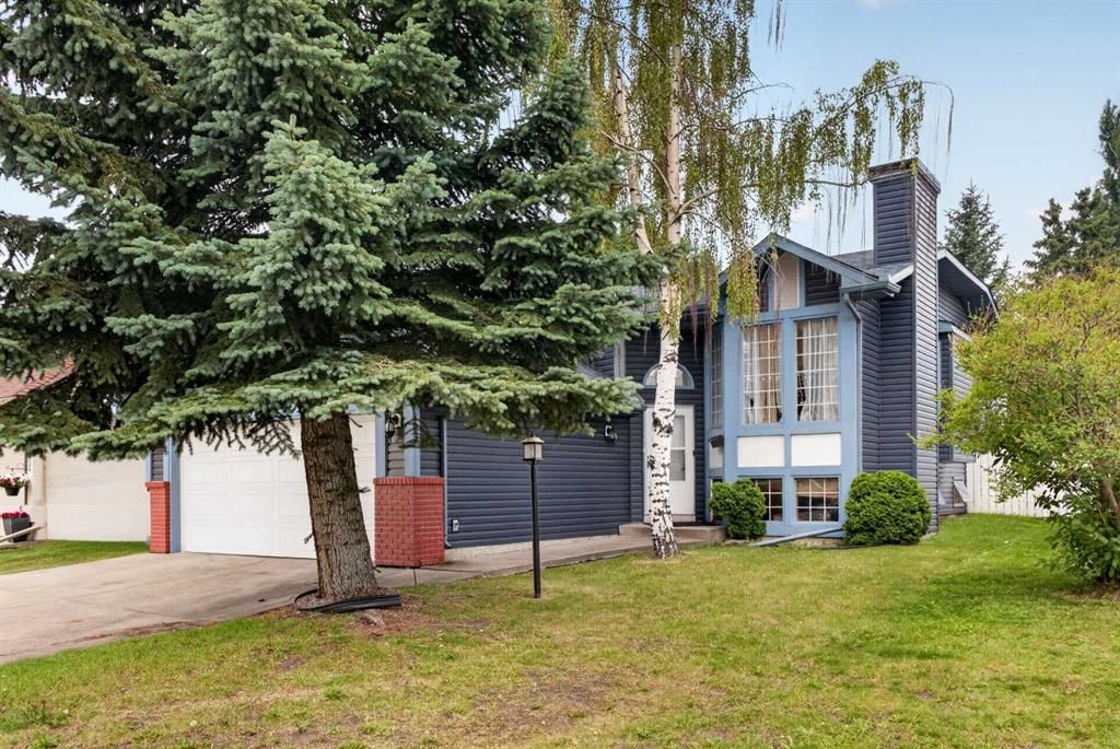 403 Shawinigan Drive SW, Calgary — photo 2 of 36