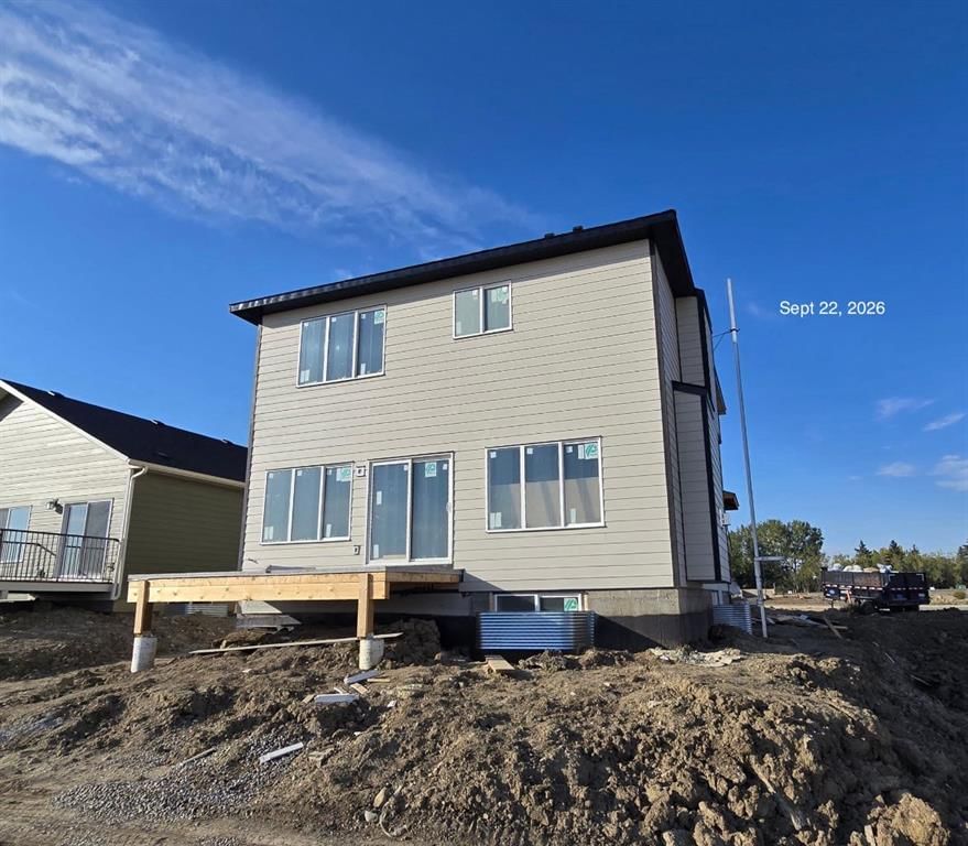641 Mandalay Boulevard, Carstairs — photo 3 of 45