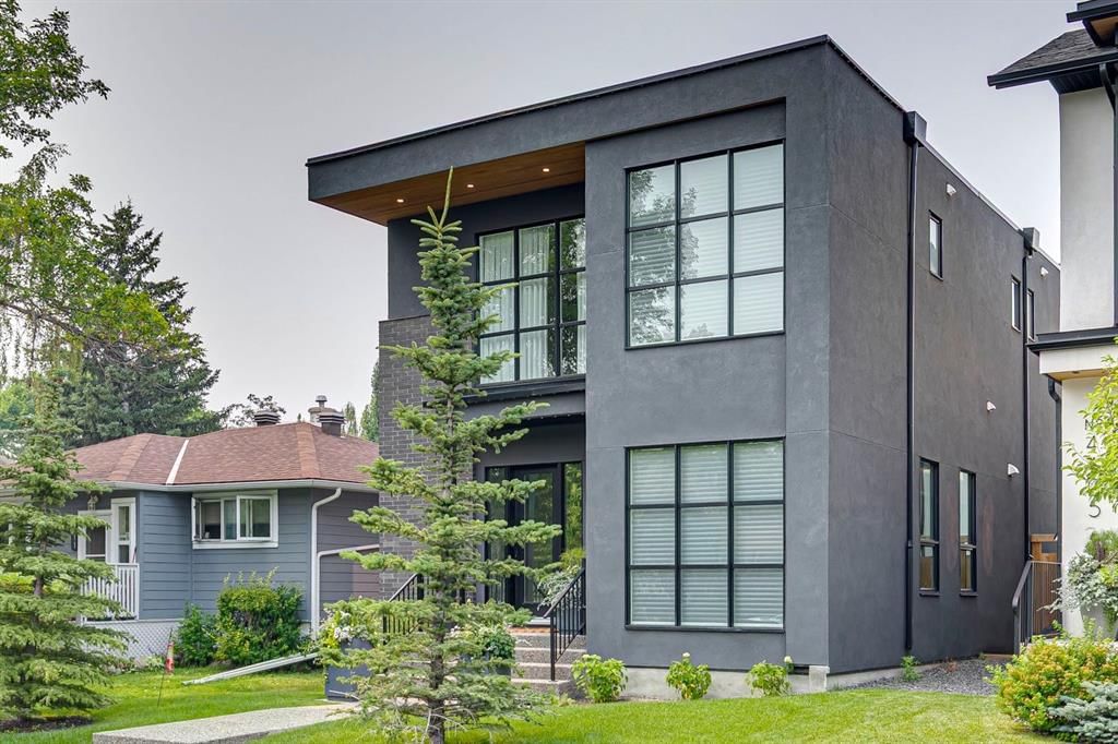4407 17 Street SW, Calgary — photo 2 of 48