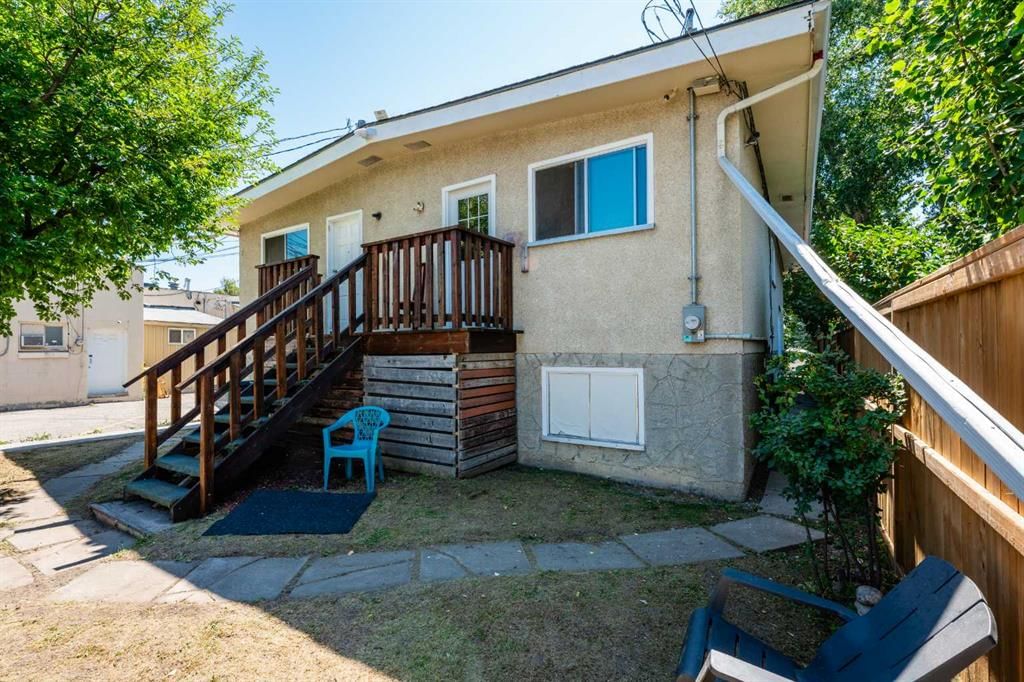 254 23 Avenue NE, Calgary — photo 3 of 15