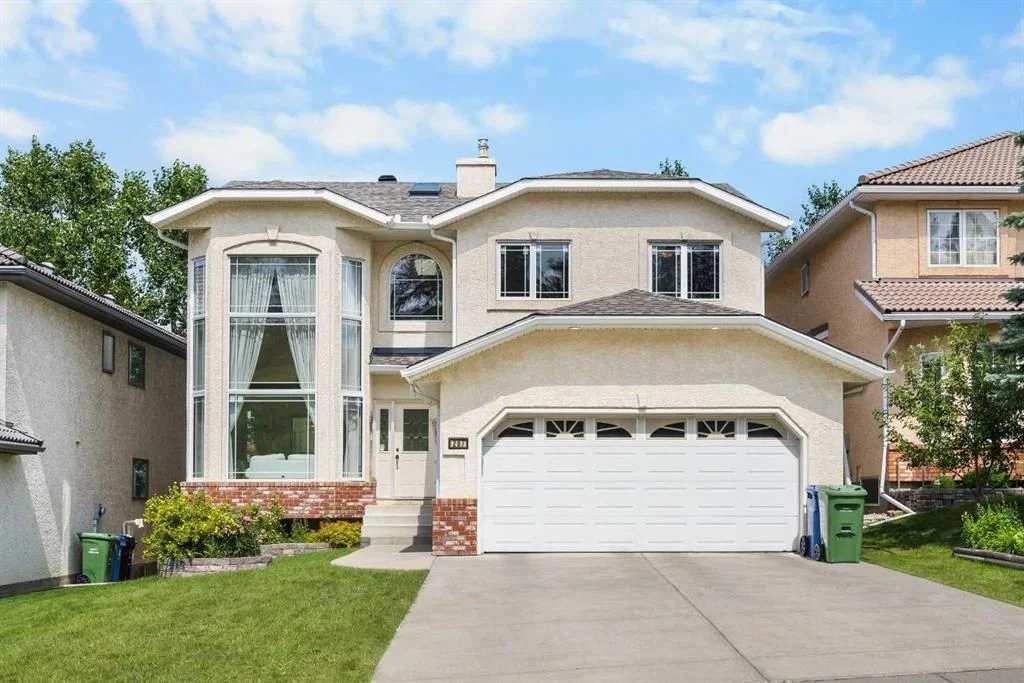 207 Hamptons Drive NW, Calgary — main listing photo