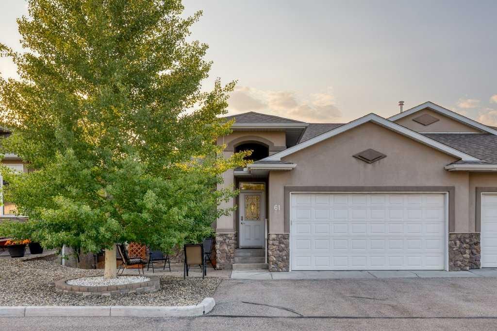 61 River Heights View, Calgary — semi detached (half duplex) for sale