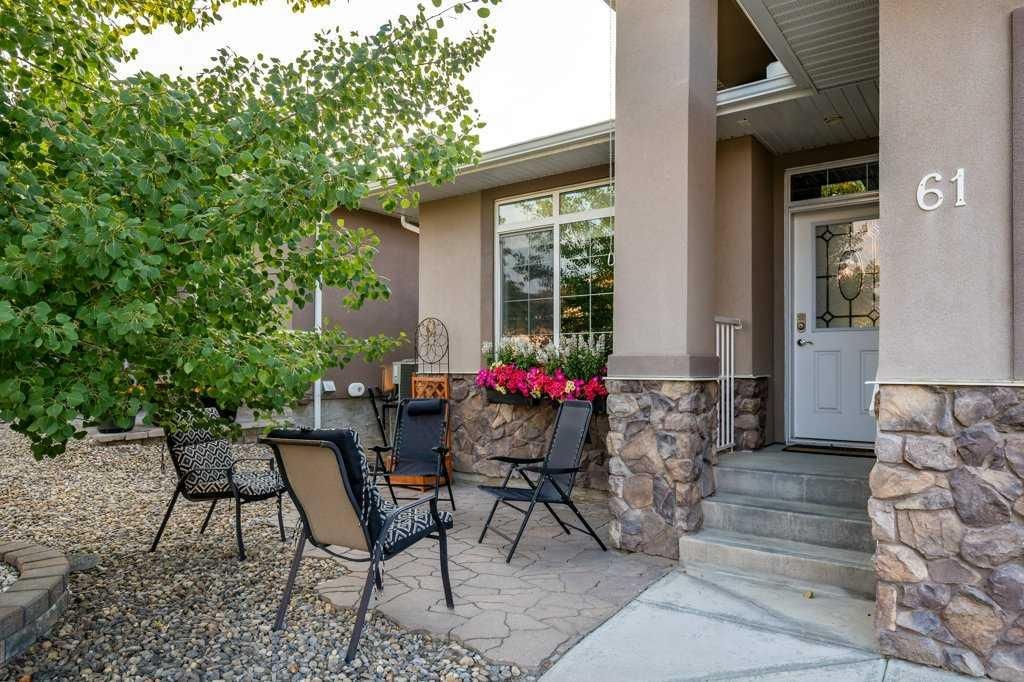 61 River Heights View, Cochrane — photo 2 of 45