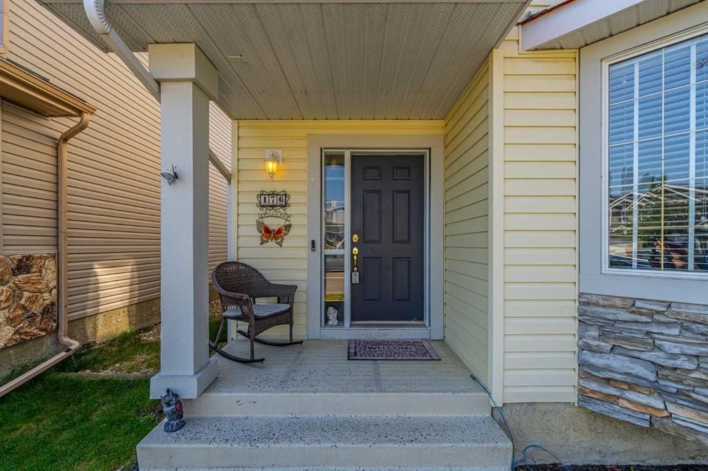 176 Chaparral Ridge Circle SE, Calgary — photo 2 of 37