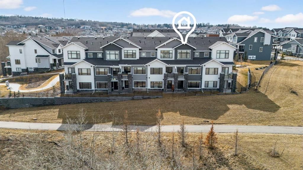 116 Crestridge Common SW, Calgary — photo 3 of 50