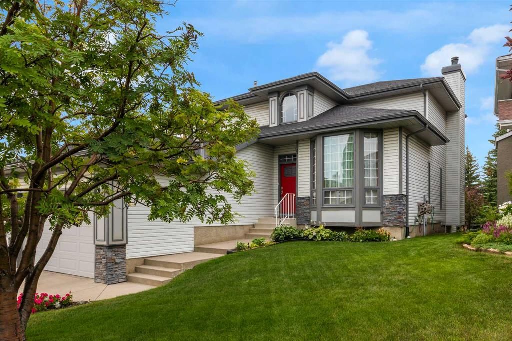 359 Schubert Place NW, Calgary — main listing photo
