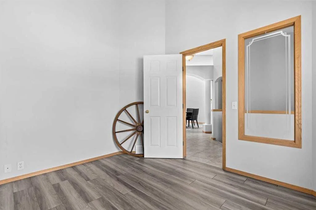 26 Chaparral Close SE, Calgary — photo 4 of 50
