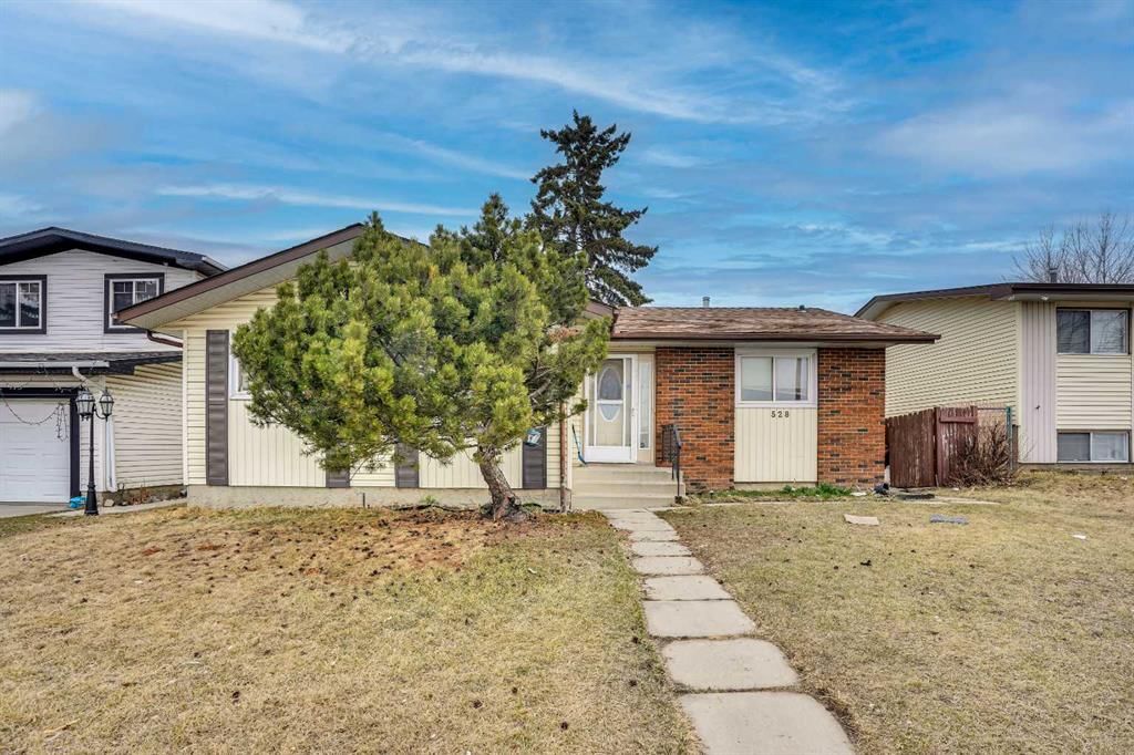 528 Whiteridge Way NE, Calgary — main listing photo