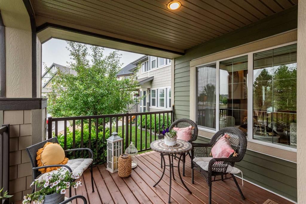 99 Mahogany Row SE, Calgary — photo 3 of 38
