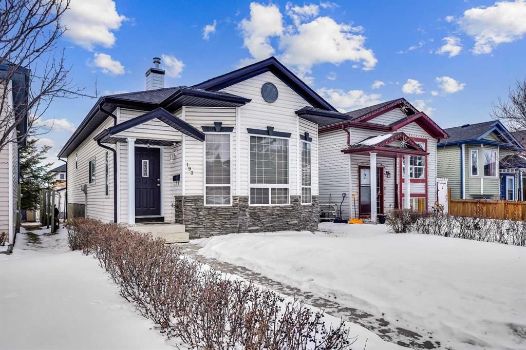 193 Martindale Drive NE, Calgary — photo 2 of 49