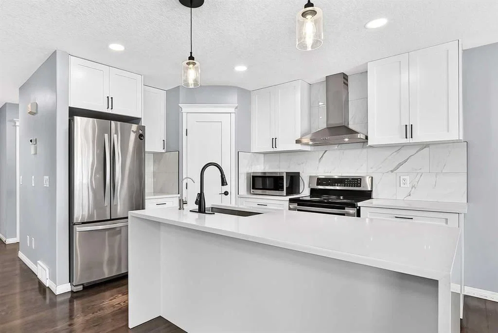 12871 Coventry Hills Way NE, Calgary — photo 3 of 17