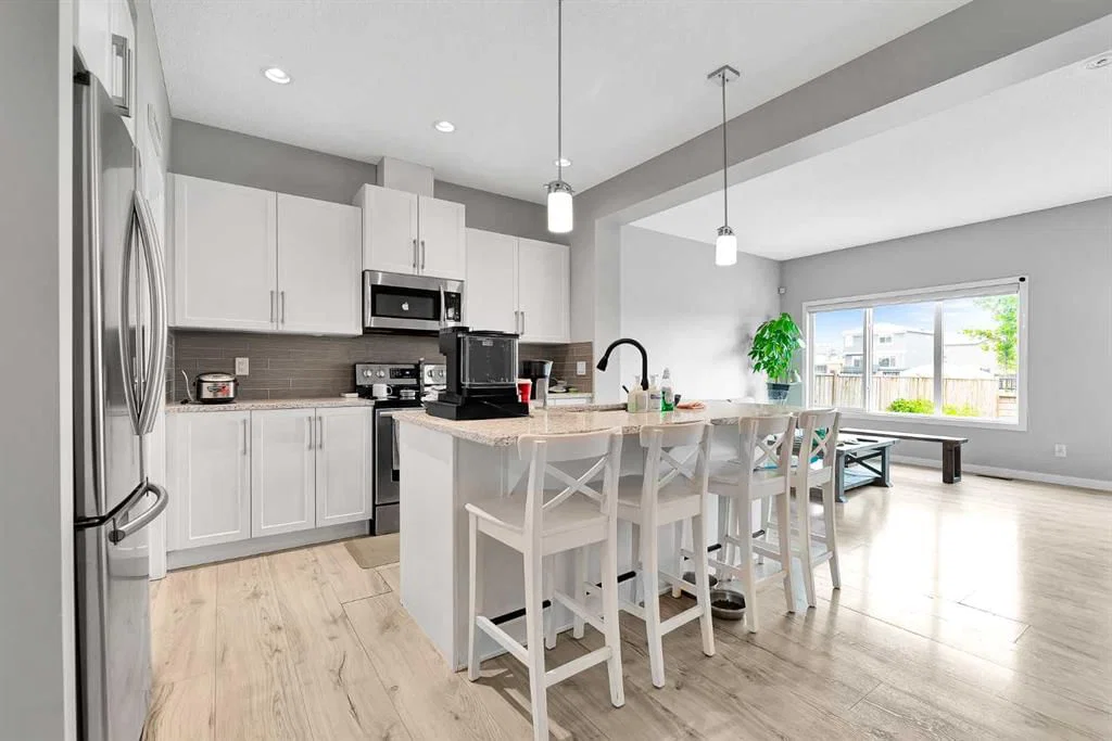75 Evanscrest Way NW, Calgary — main listing photo